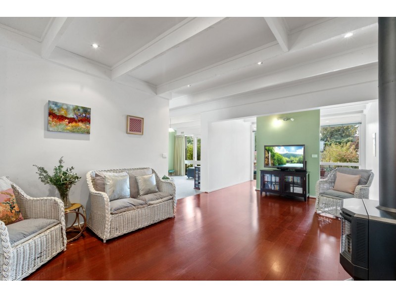 28 Worcester Road, Gisborne VIC 3437