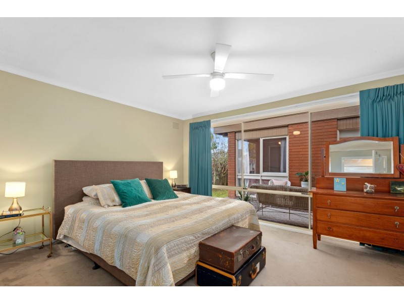 28 Worcester Road, Gisborne VIC 3437