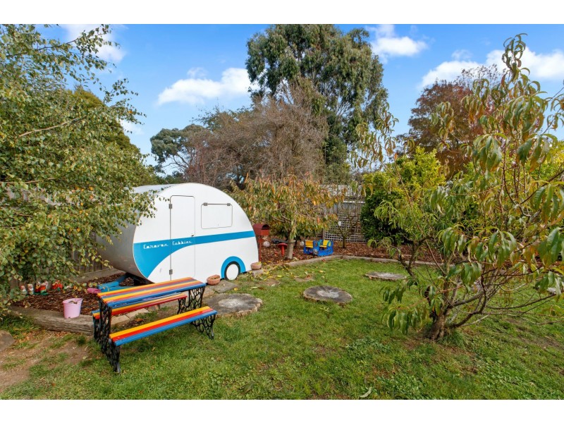 28 Worcester Road, Gisborne VIC 3437