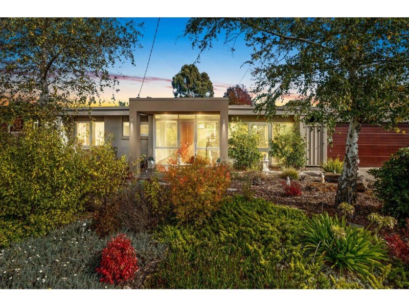 28 Worcester Road, Gisborne VIC 3437