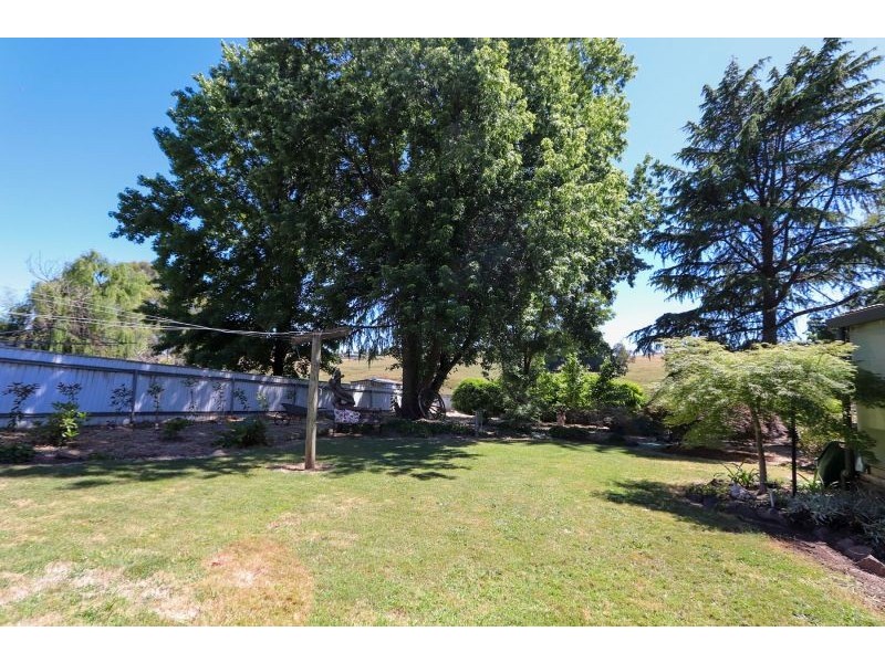 94 Albury Street, Tumbarumba NSW 2653