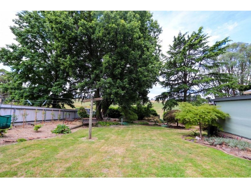 94 Albury Street, Tumbarumba NSW 2653