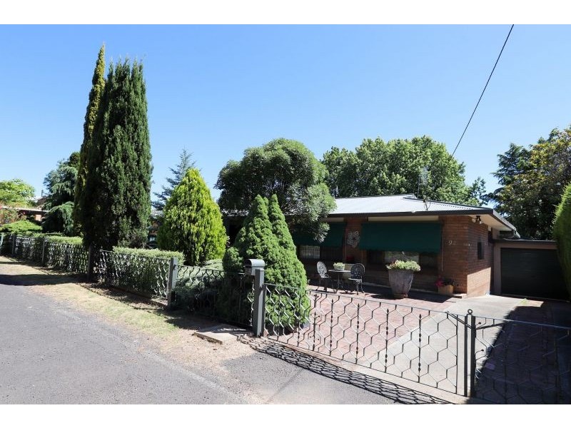 94 Albury Street, Tumbarumba NSW 2653