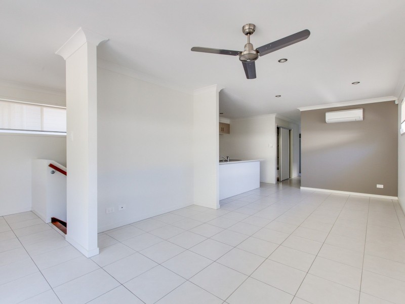 17 Balm Avenue, Springfield Lakes QLD 4300