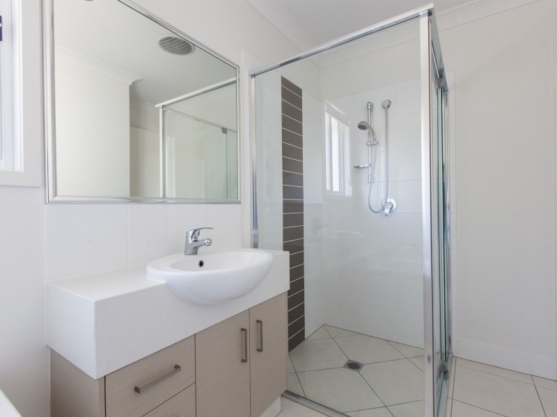 17 Balm Avenue, Springfield Lakes QLD 4300