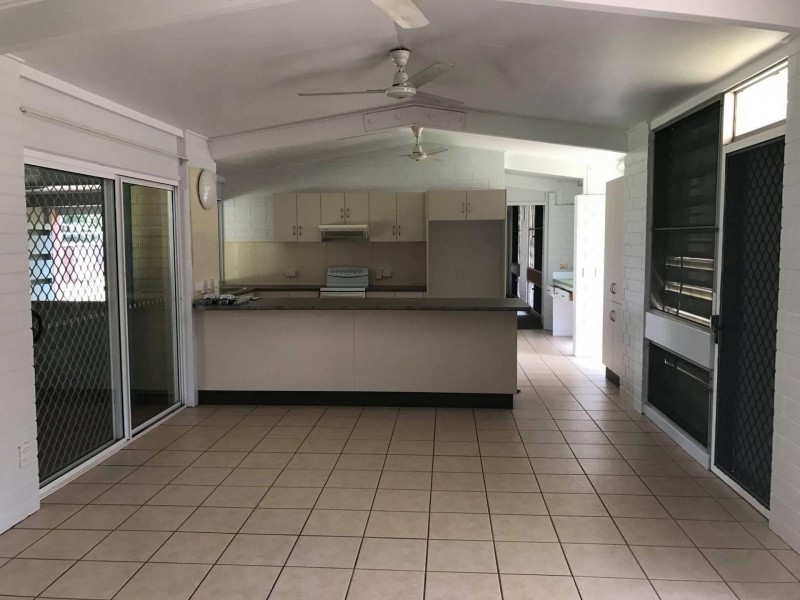 13 Carcoola Court, Rocky Point QLD 4874