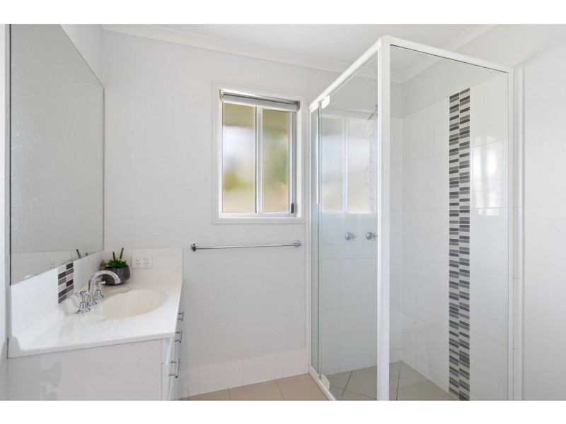 16 Wonga Circuit, Beerwah QLD 4519