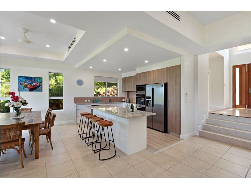 8/1 Coral Sea Avenue, Hamilton Island QLD 4803