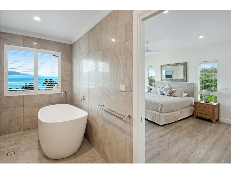8/1 Coral Sea Avenue, Hamilton Island QLD 4803