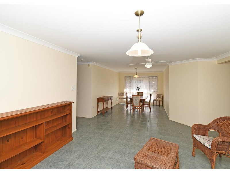 12 Wyuna Court, Urangan QLD 4655