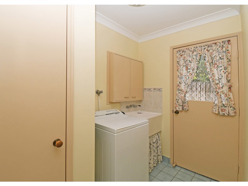 12 Wyuna Court, Urangan QLD 4655