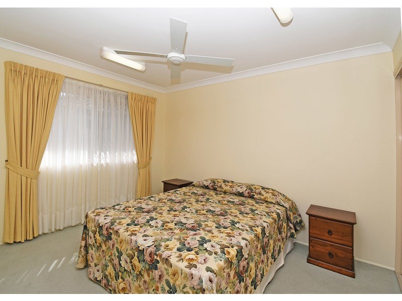 12 Wyuna Court, Urangan QLD 4655