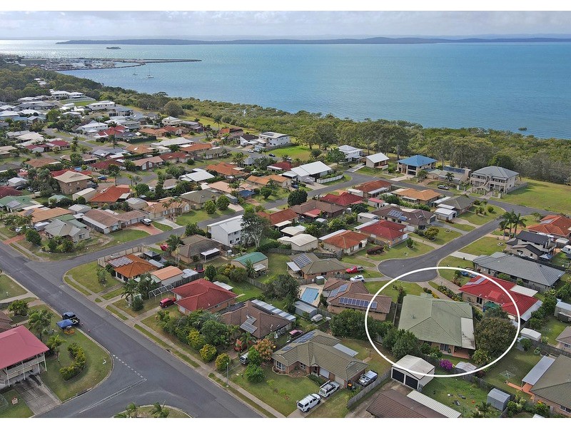 12 Wyuna Court, Urangan QLD 4655