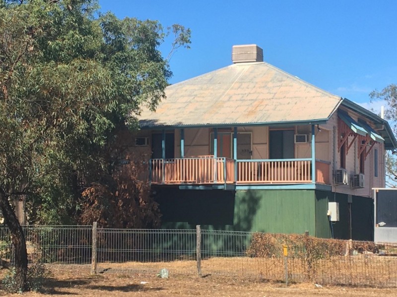 34 Hibernia Road, Capella QLD 4723