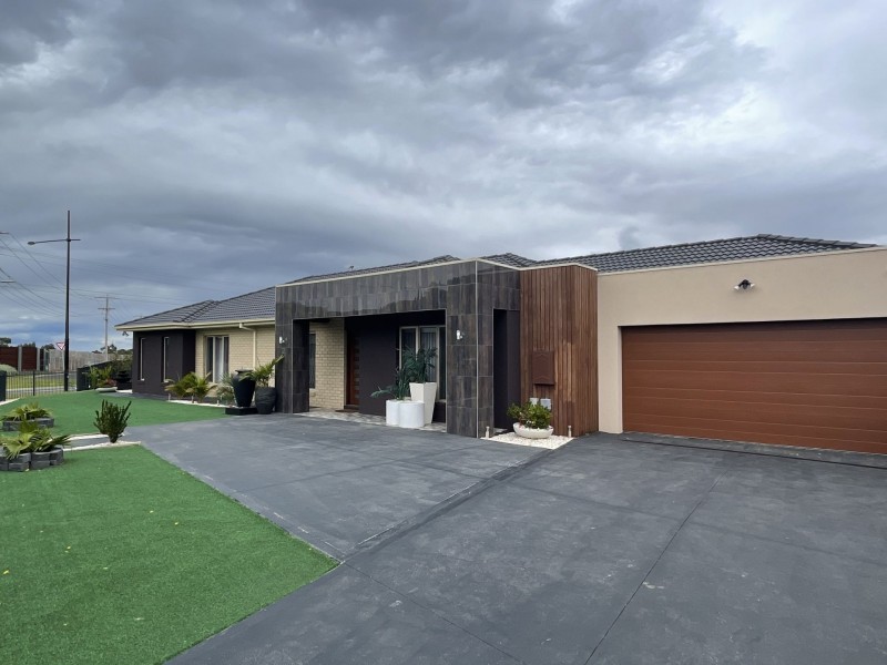 2 Plumpton Rd, Diggers Rest VIC 3427