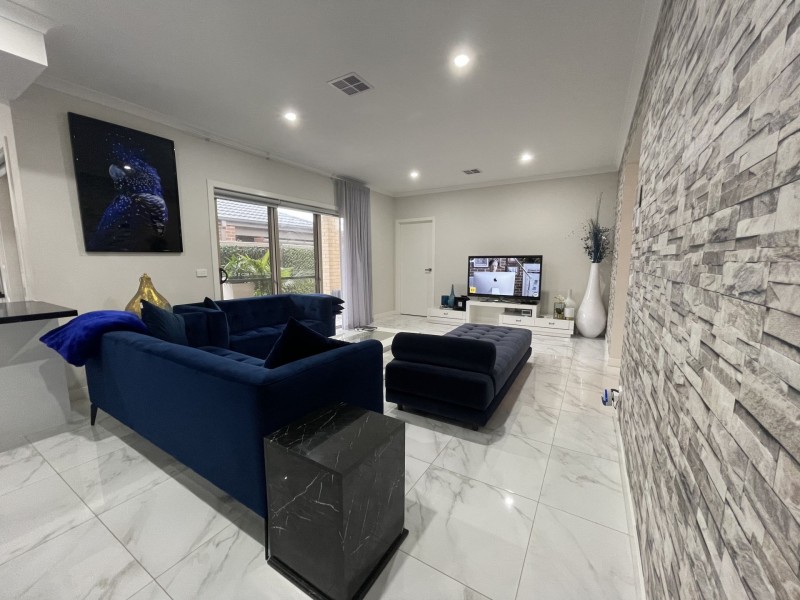 2 Plumpton Rd, Diggers Rest VIC 3427