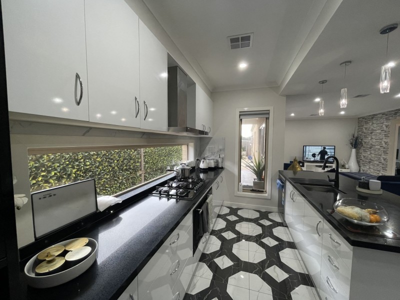 2 Plumpton Rd, Diggers Rest VIC 3427