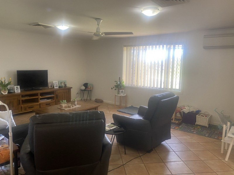 2 Pearse Place, Millars Well WA 6714