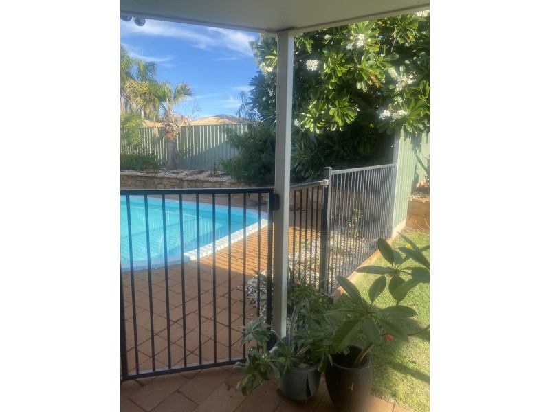 2 Pearse Place, Millars Well WA 6714