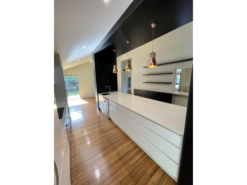 7 Carl Lentz Court, Worongary QLD 4213
