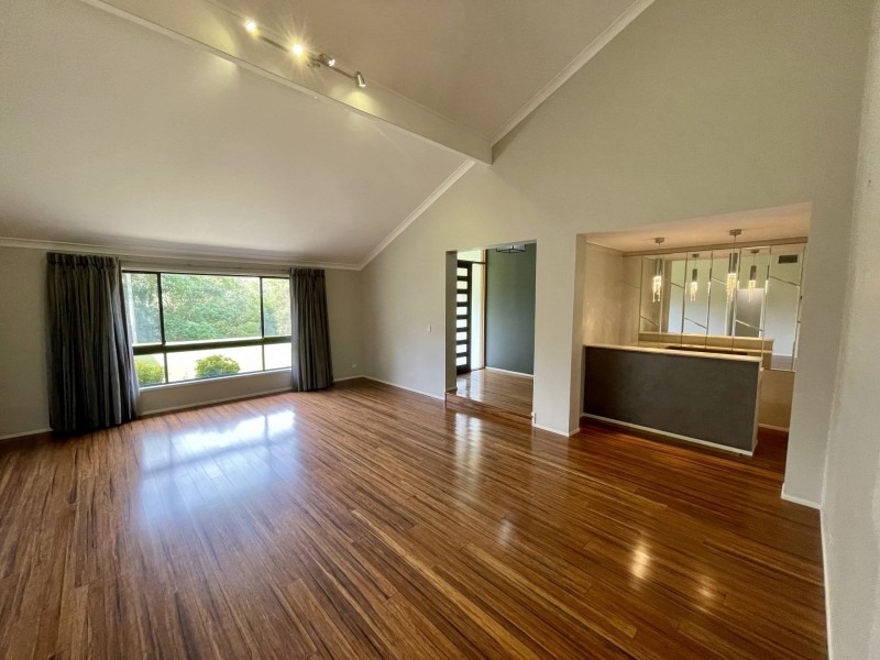 7 Carl Lentz Court, Worongary QLD 4213