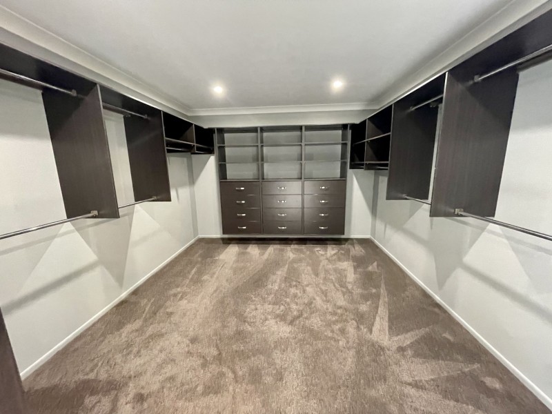 7 Carl Lentz Court, Worongary QLD 4213