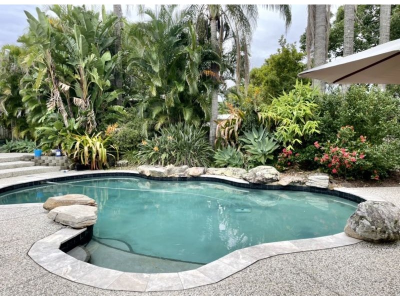 7 Carl Lentz Court, Worongary QLD 4213