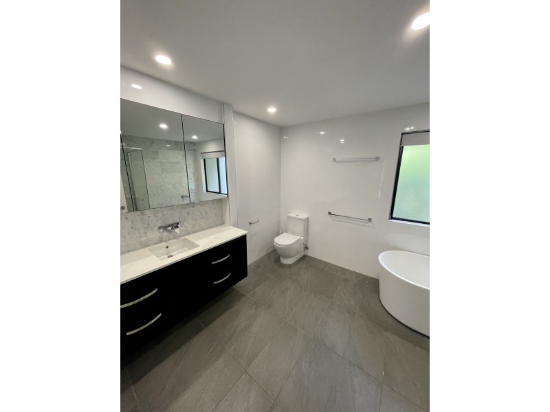 7 Carl Lentz Court, Worongary QLD 4213