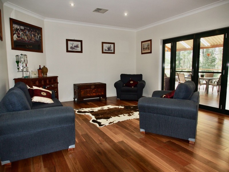 5 Merewether Close, North Rothbury NSW 2335