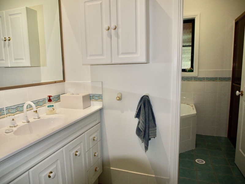 5 Merewether Close, North Rothbury NSW 2335