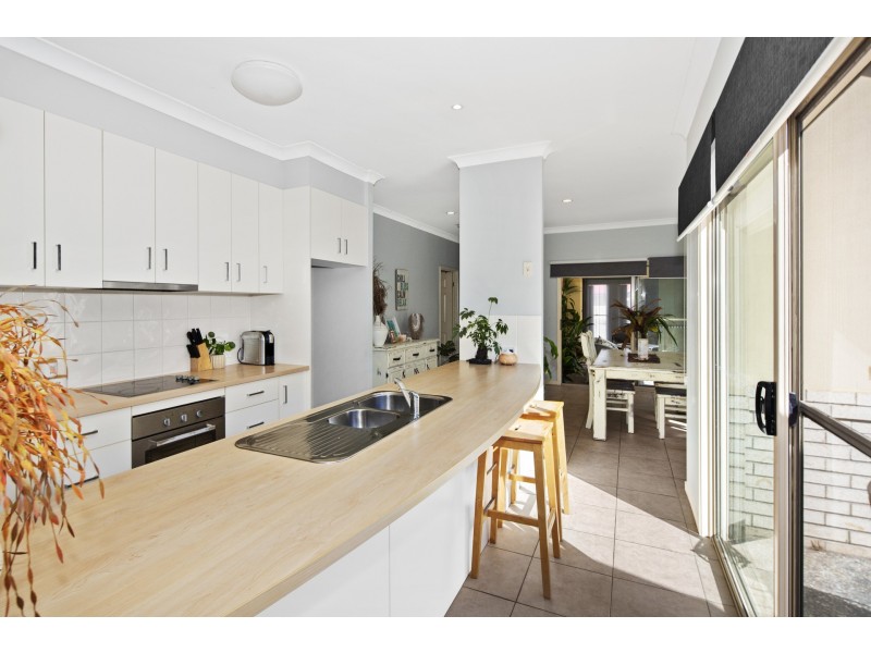 24 Benson Street, Ormeau QLD 4208