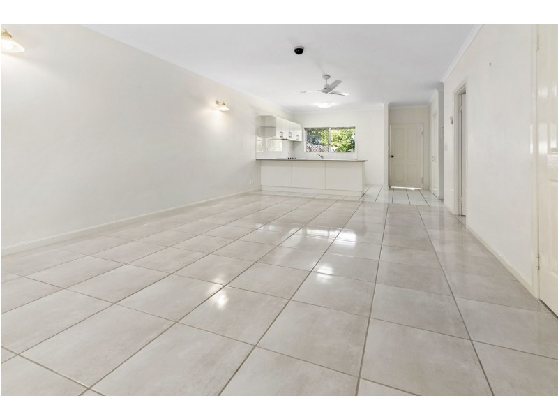 14/5-15 McGregor Street, Mooroobool QLD 4870