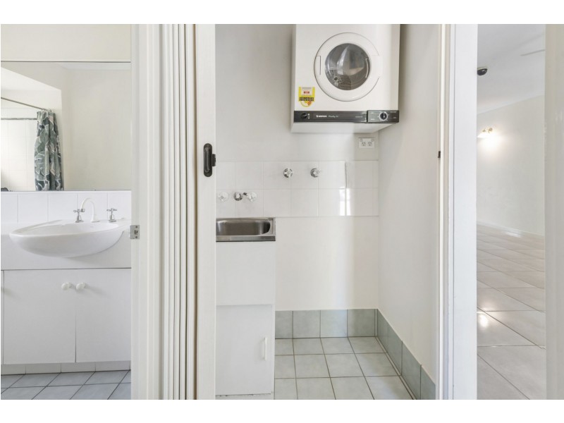 14/5-15 McGregor Street, Mooroobool QLD 4870