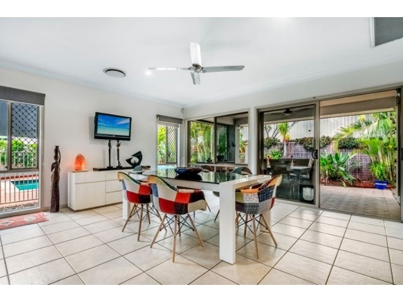 10 Whitewood Place, Molendinar QLD 4214
