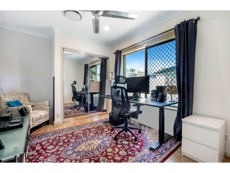 10 Whitewood Place, Molendinar QLD 4214