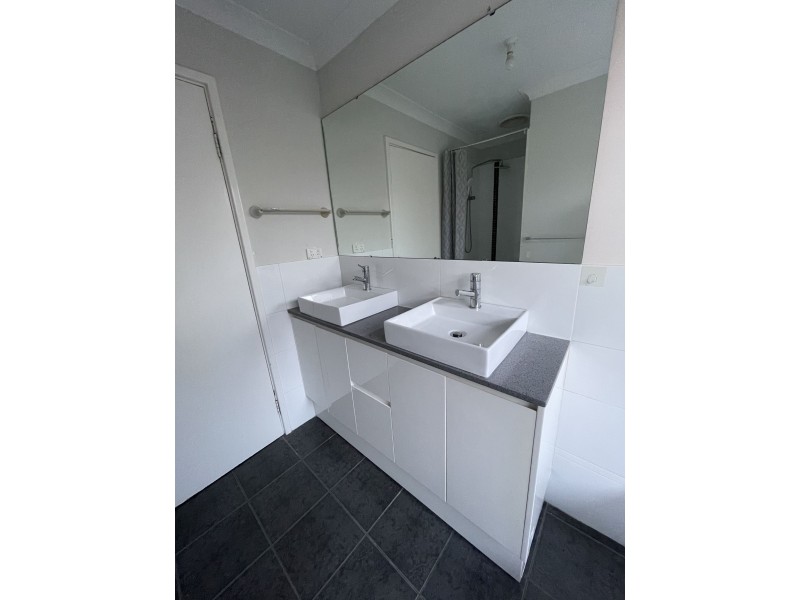 8 Cygnet Place, Forrestdale WA 6112