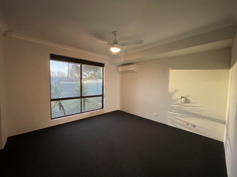 8 Cygnet Place, Forrestdale WA 6112