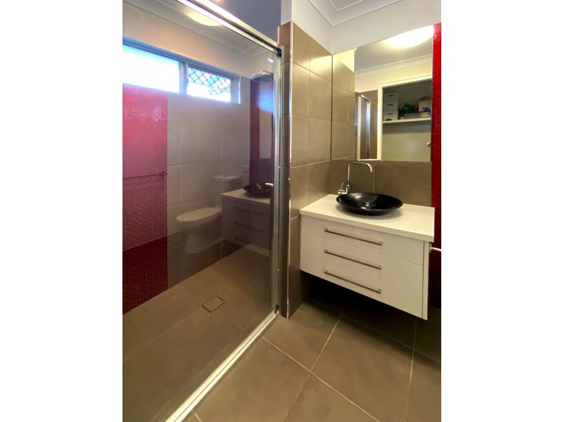 6 Euston Court, Burdell QLD 4818