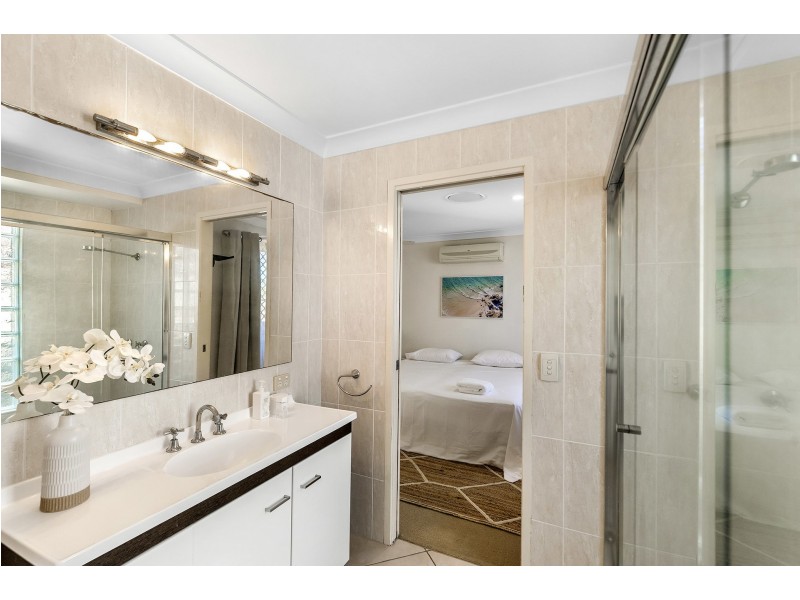 177 Rio Vista Blvd, Broadbeach Waters QLD 4218