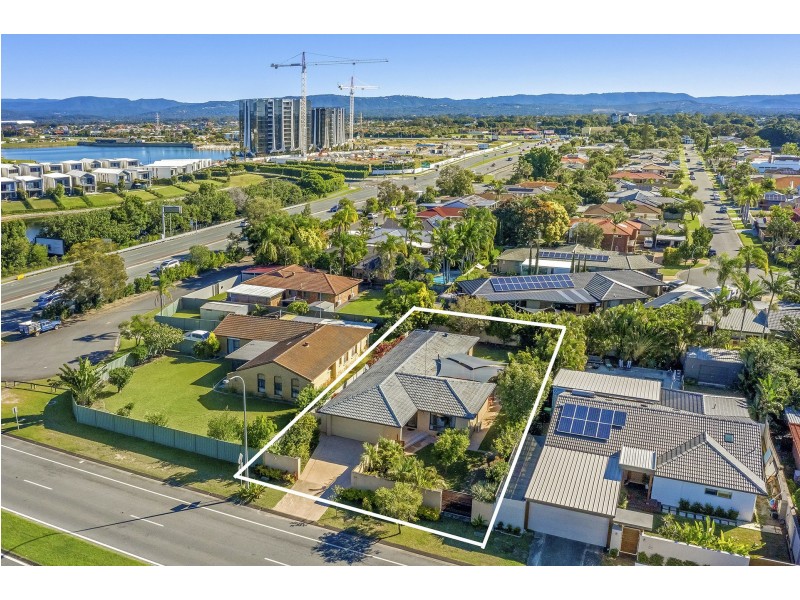 177 Rio Vista Blvd, Broadbeach Waters QLD 4218