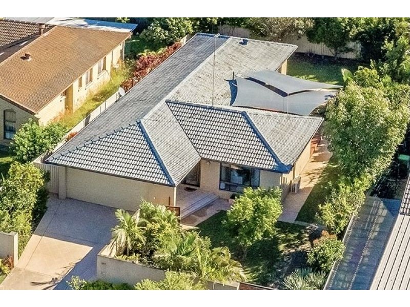 177 Rio Vista Blvd, Broadbeach Waters QLD 4218