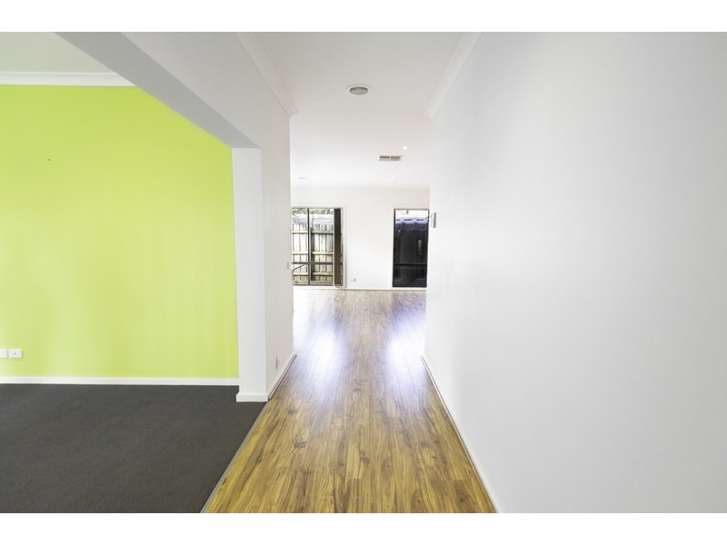 46 Hal Porter Terrace, Lynbrook VIC 3975