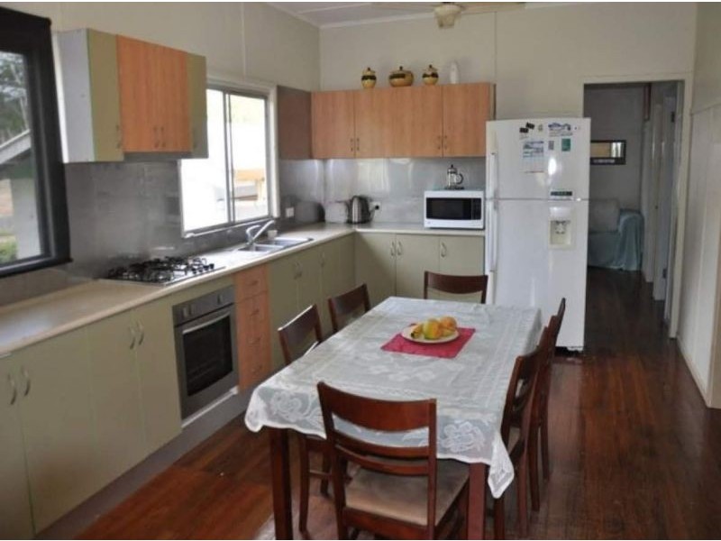 13 Eccles Street, Mareeba QLD 4880