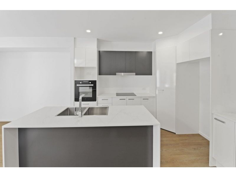 30/1A Regatta Boulevard, Wurtulla QLD 4575