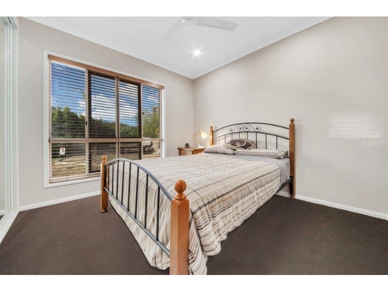 16 Wyara Close, Clinton QLD 4680