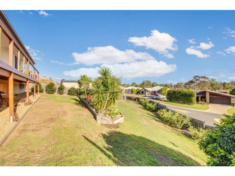 16 Wyara Close, Clinton QLD 4680