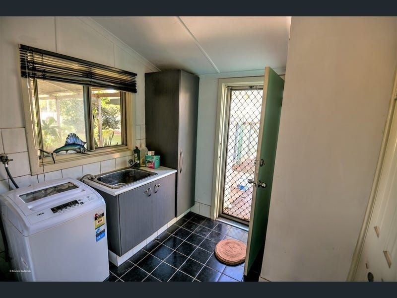 34 roberts st, South Hedland WA 6722