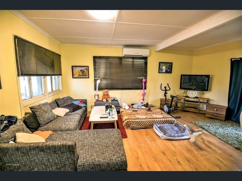 34 roberts st, South Hedland WA 6722