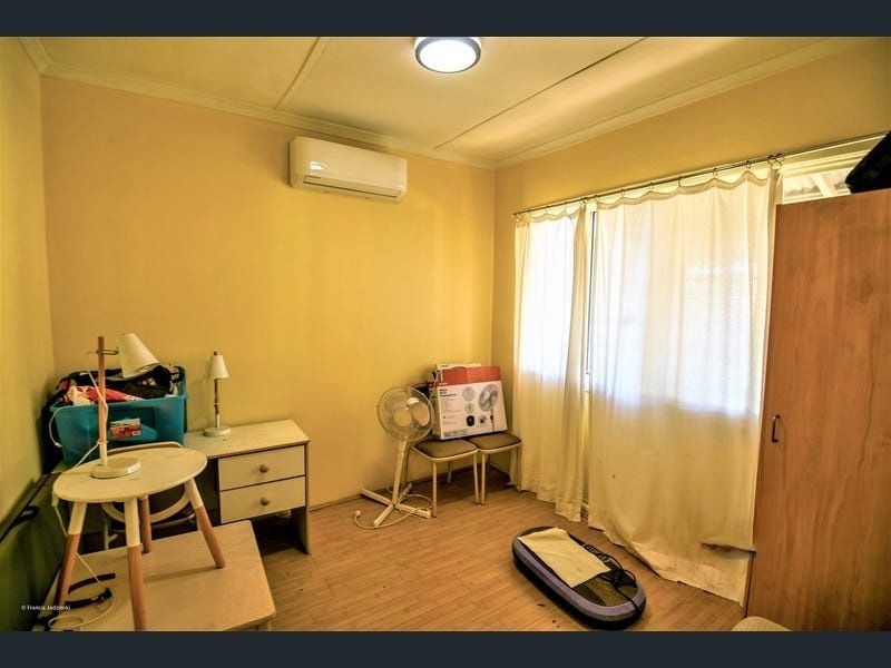 34 roberts st, South Hedland WA 6722