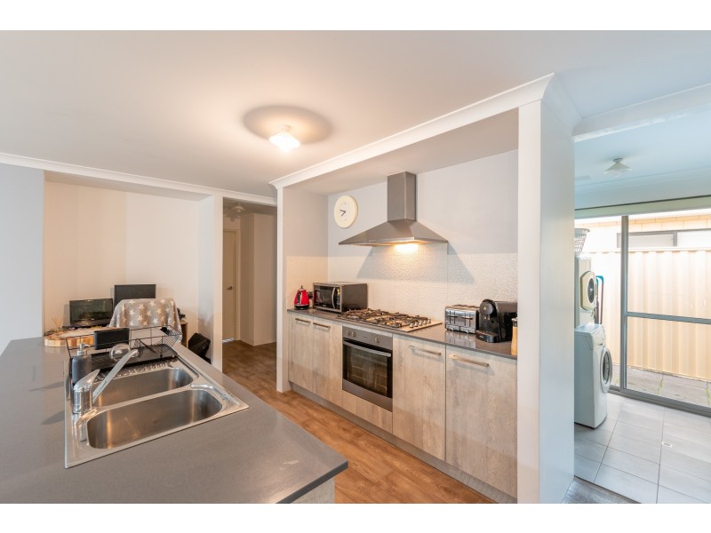 5 Angelite Street, Wellard WA 6170